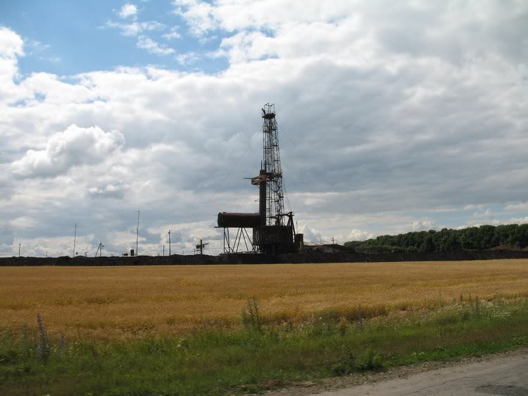 На дві нафтогазові ділянки у Львівській області вже є три претенденти