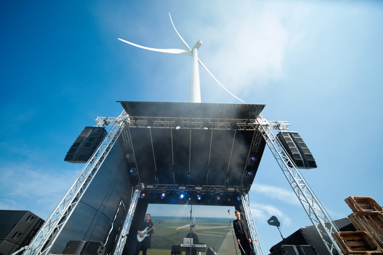 В Україні вперше провели фестиваль на вітроелектростанції