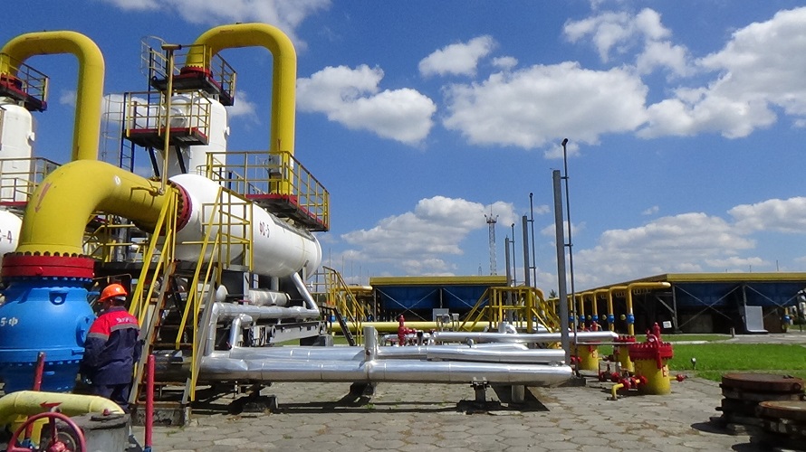 Газпром скоротив транзит газу через Україну і Білорусь