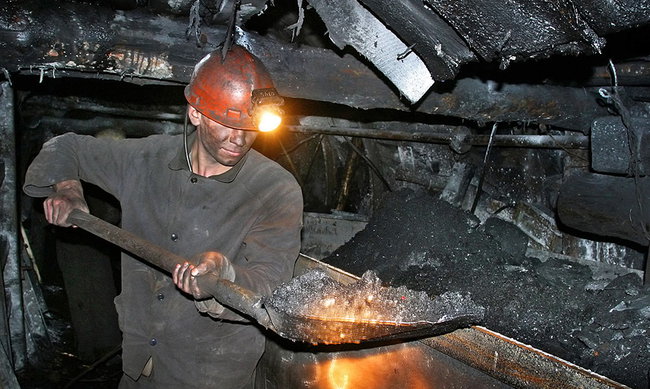 Україна з початку року зменшила видобуток вугілля