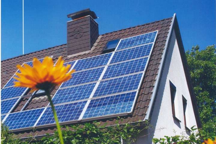 Прибудинкові сонячні та вітроелектростанції отримали нові тарифи