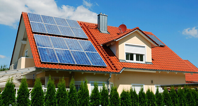 Регулятор знизив зелений тариф для домашніх сонячних та вітроелектростанцій