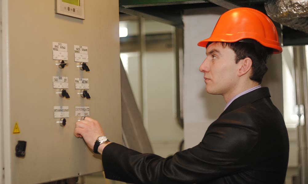 НКРЕКП розпорядилася припинити імпорт електроенергії з Росії та Білорусі