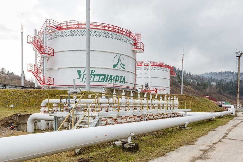 Укртранснафта до кінця року витіснить нафту з нафтопроводу Куйбишев-Лисичанськ