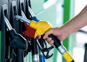 На ціну пального в Україні впливає три фактори — експерт DiXi Group