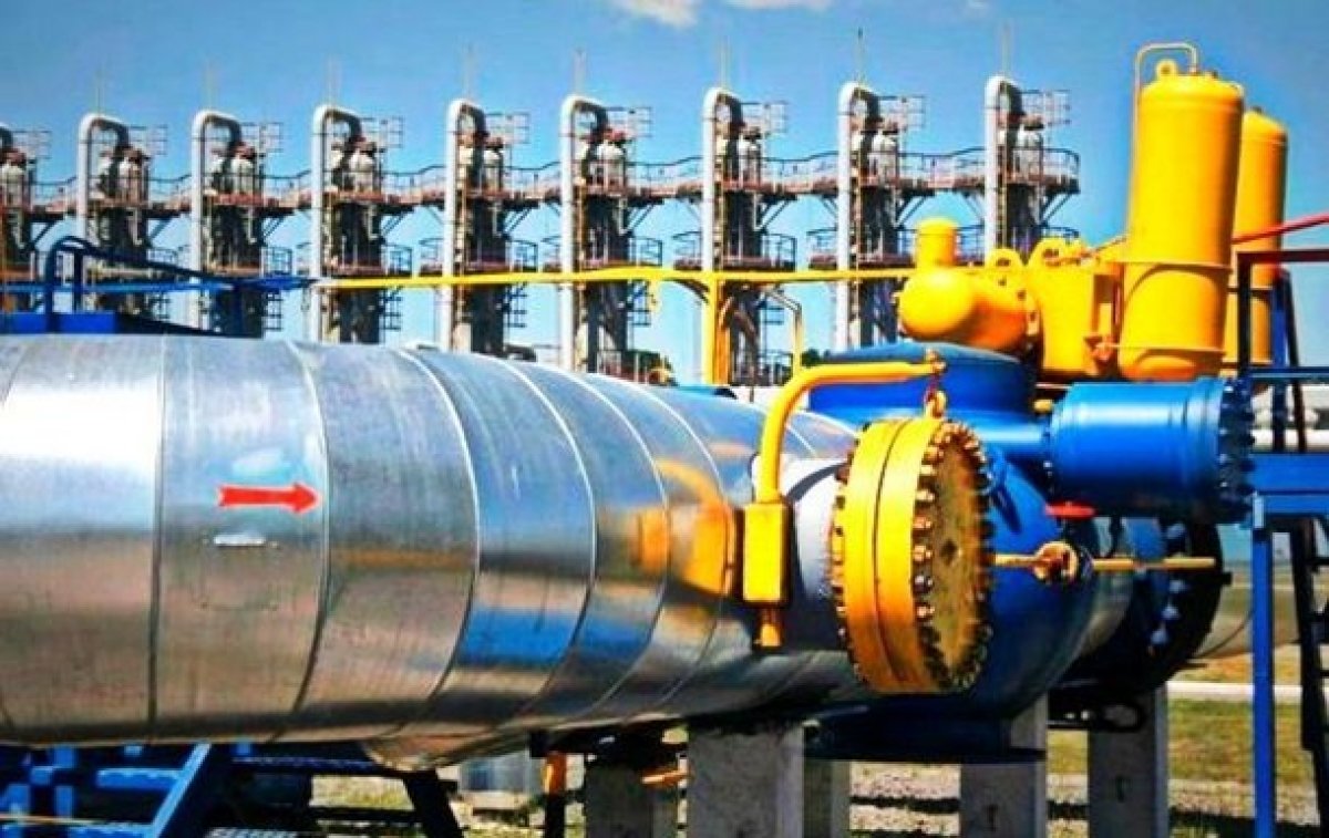 Газпром майже вдвічі скоротив транзит територією України