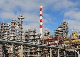 Білоруські НПЗ продовжать поставляти в Україну нафтопродукти