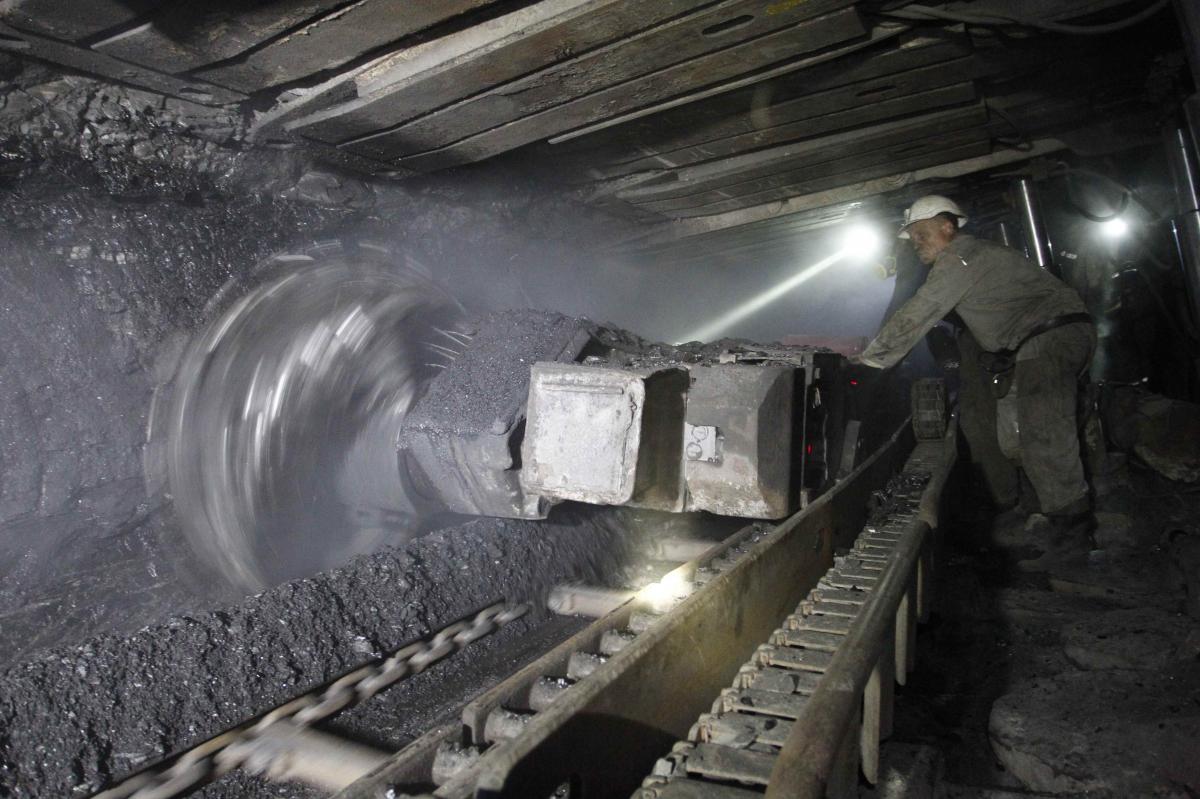Буславець обіцяє соцзахист шахтарям під час реформування вугільного сектору
