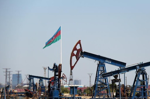 Укртранснафта продала  180 тис. тонн купленої навесні азербайджанської нафти 