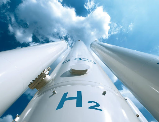 Hydrogen as an energy carrier: close talks but remote prospects