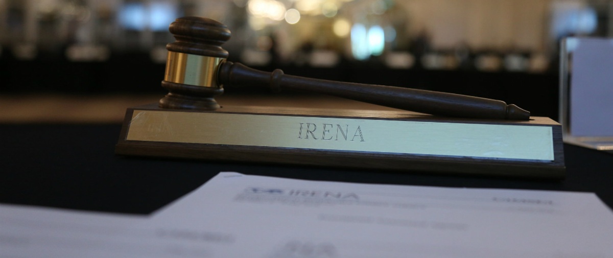 IRENA обговорює мобілізацію інвестицій у відновлювану енергетику після COVID 