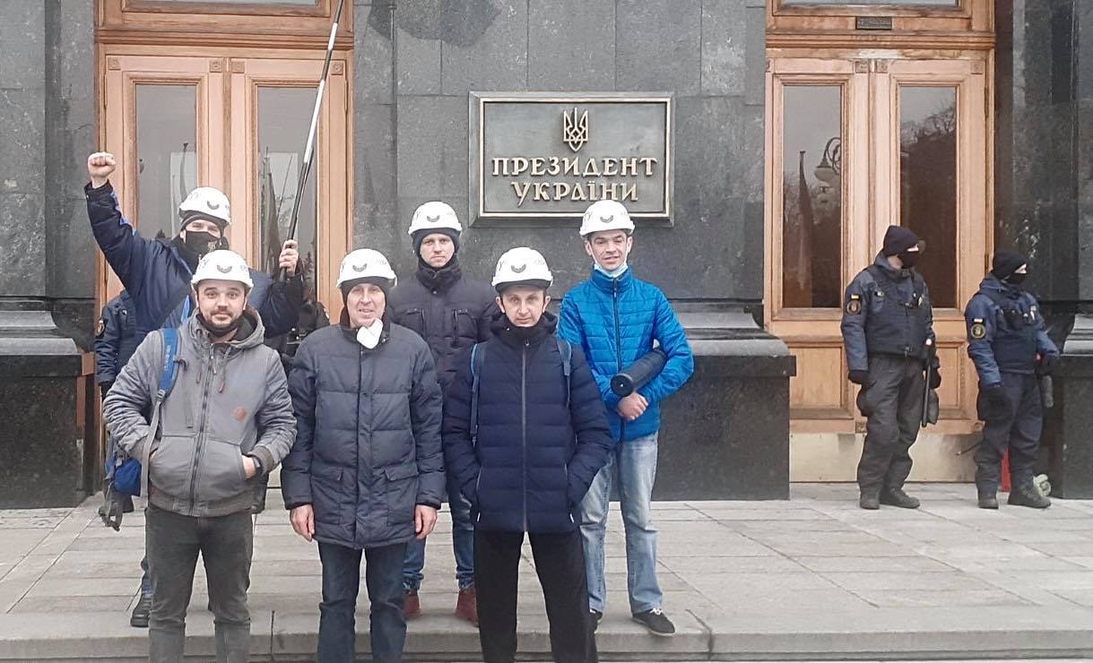 Шахтарі Львіввугілля розпочали акцію протесту у Києві