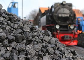 На складах уже в 4,3 рази менше вугілля, ніж за планом