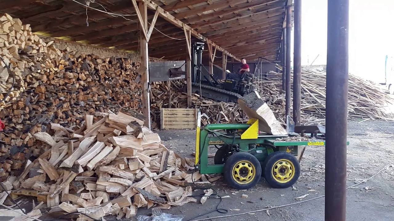 Держлісагентство створило рекордний запас дров