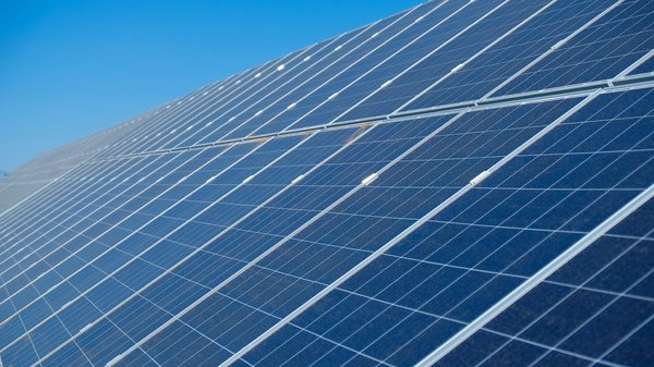 Італійська Enel передасть Україні 5 700 сонячних панелей