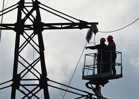 Укренерго оприлюднили графіки відключень світла на пятницю