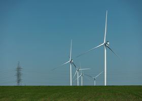 У 2025 році в Україні будують 7 вітроелектростанцій – Конеченков