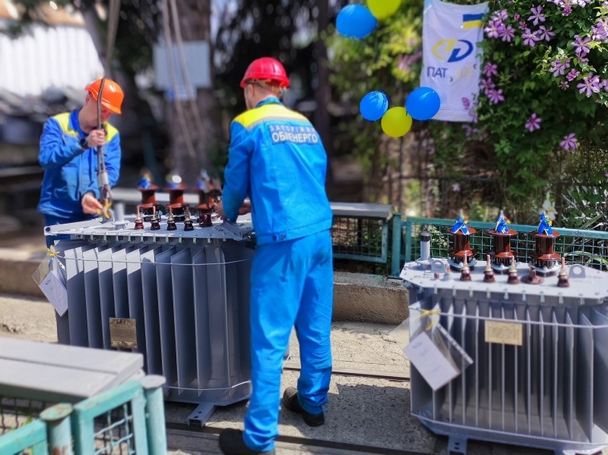 Запоріжжяобленерго виготовило власними силами два трансформатори