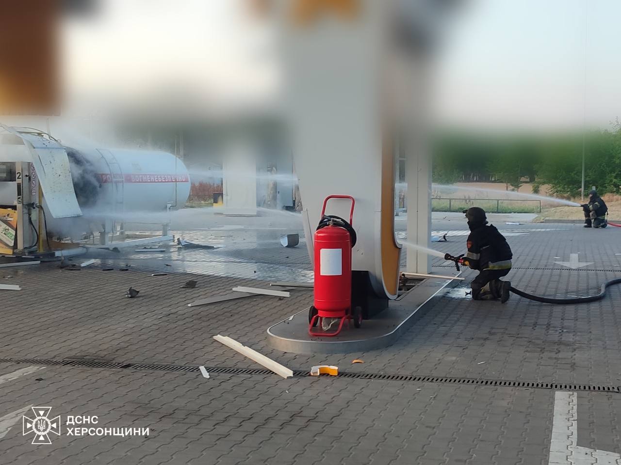 У Херсоні через влучання російського БПЛА є пожежі, став електротранспорт