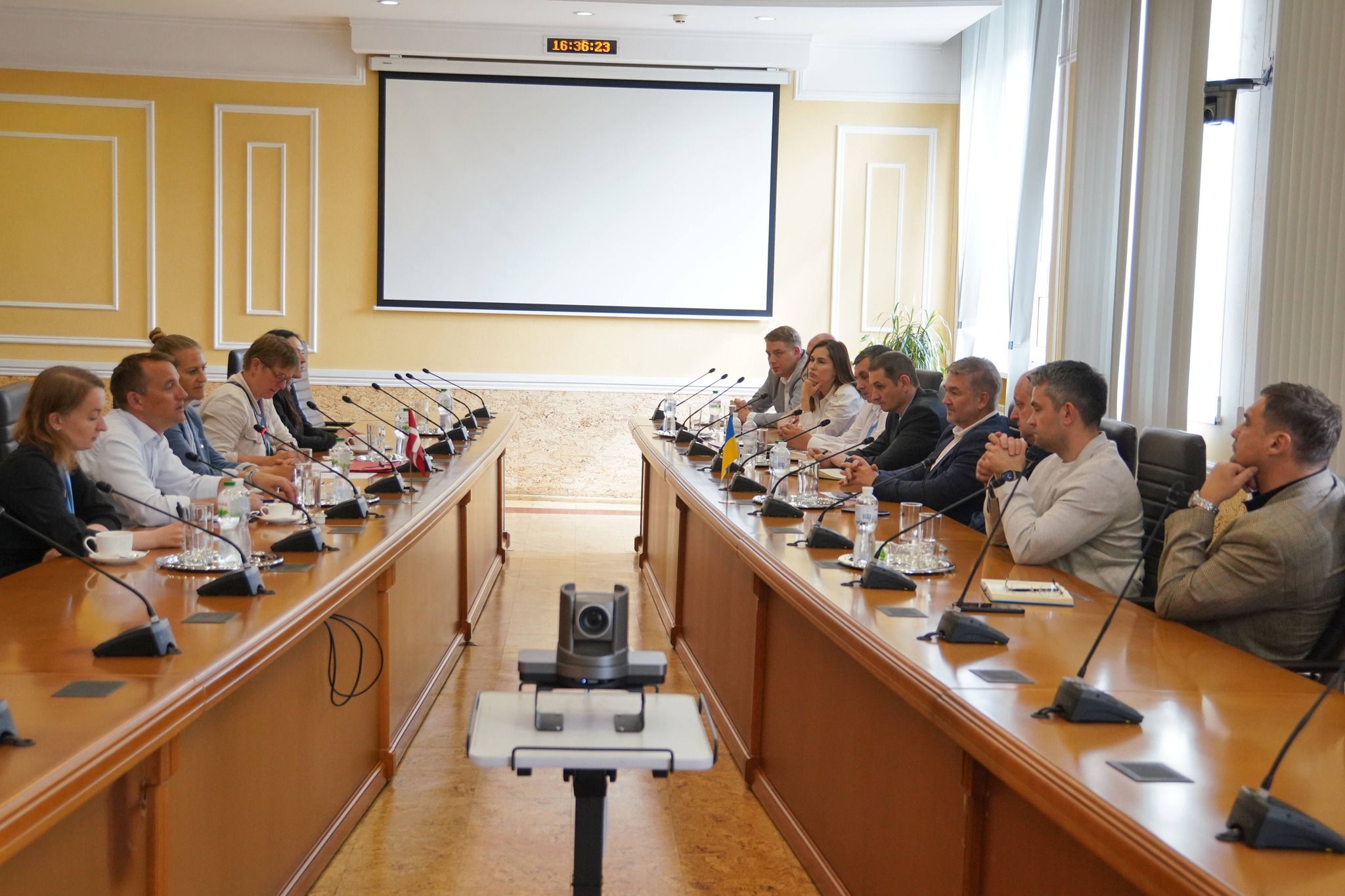 Данія має намір вивчити досвід України у захисті енергооб’єктів
