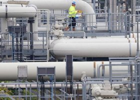У Європарламенті посилили контроль за імпортом російського газу